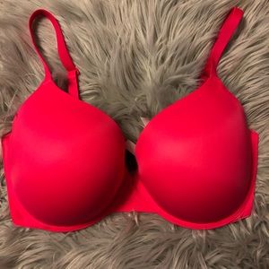 Victoria Secret Pink! Wear everywhere push up bra